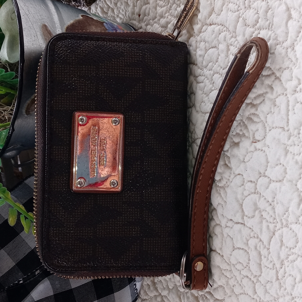 MK SMALL COIN WRISTLET/WALLETT